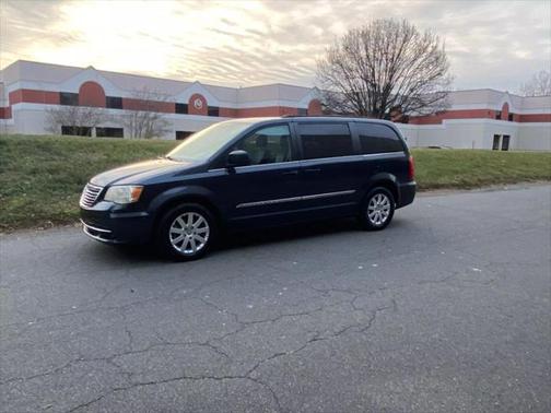 2013 Chrysler Town & Country Touring