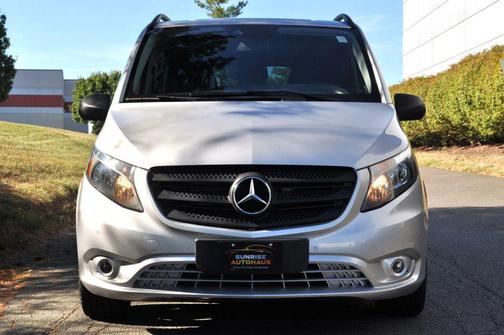 2016 Mercedes-Benz Metris Base