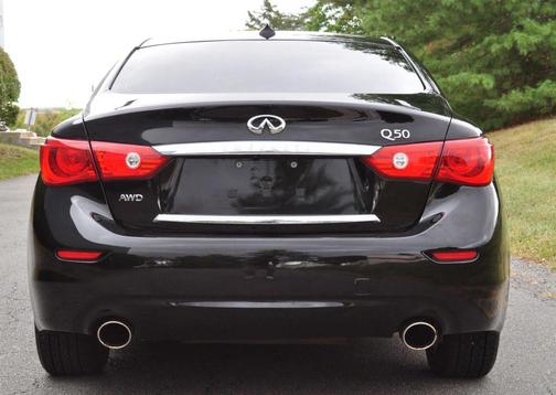 2017 INFINITI Q50 Base