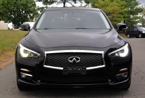 2017 INFINITI Q50 Base