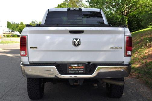 Bright White Clearcoat 2018 RAM 2500 Laramie Crew Cab 4x4 6'4' Box