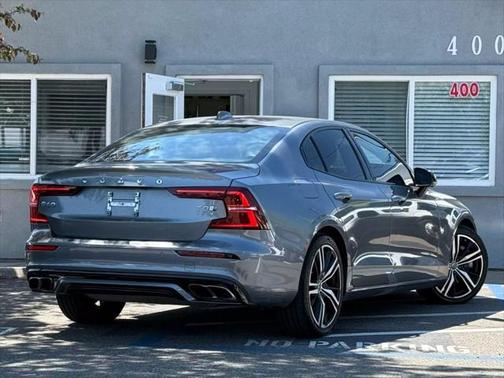 2020 Volvo S60 Hybrid T8 R-Design