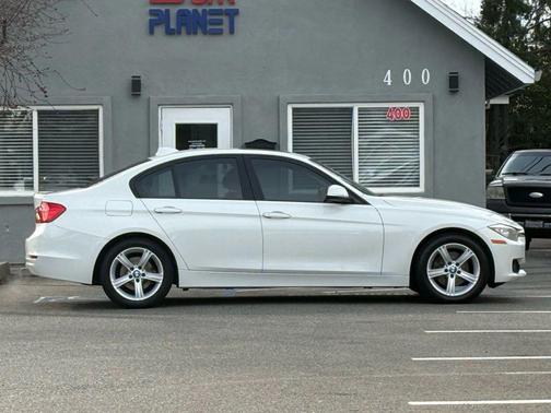2014 BMW 328 328i xDrive Sedan 4D