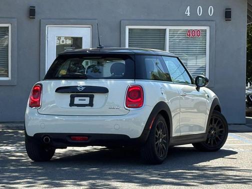 White 2019 MINI Hardtop Cooper