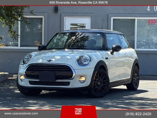 White 2019 MINI Hardtop Cooper