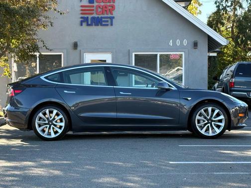 2019 Tesla Model 3 Mid Range