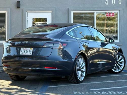 2019 Tesla Model 3 Mid Range