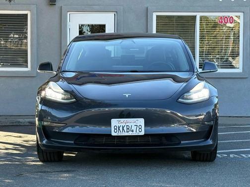 2019 Tesla Model 3 Mid Range