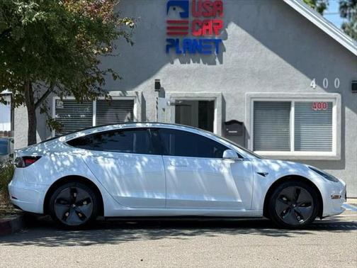 2019 Tesla Model 3 Mid Range