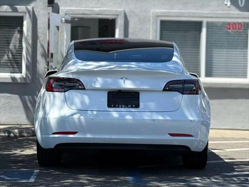 2019 Tesla Model 3 Mid Range