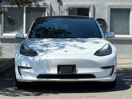 2019 Tesla Model 3 Mid Range