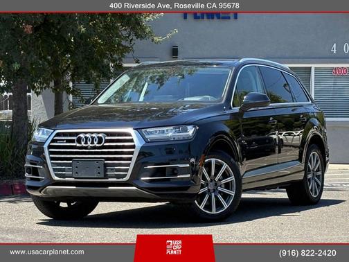 Black 2018 Audi Q7 3.0T Prestige