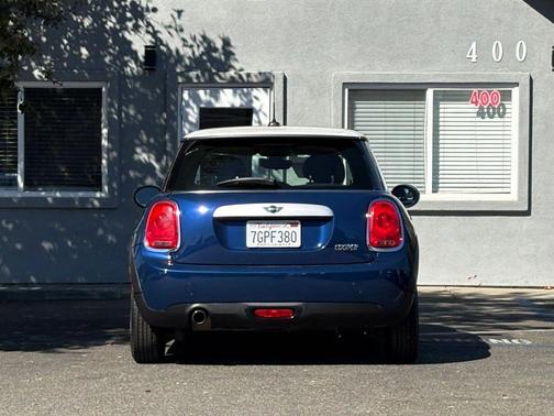Midnight Black Metallic 2015 MINI Hardtop Cooper