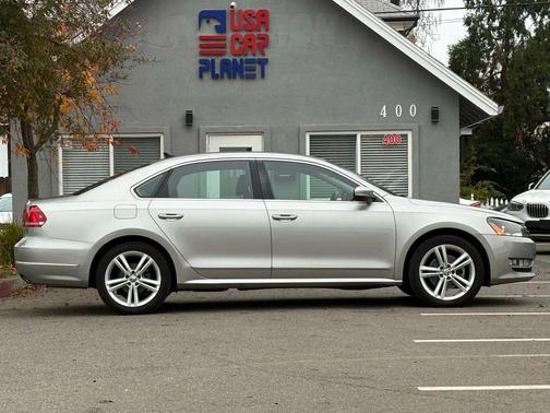 2014 Volkswagen Passat 3.6L V6 DSG SEL Premium
