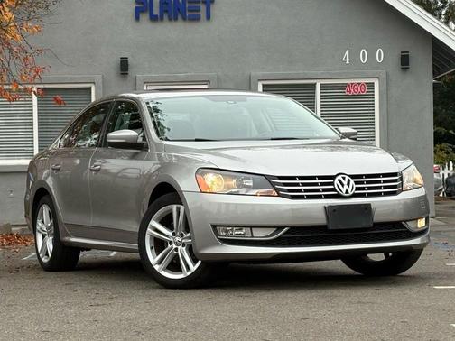 2014 Volkswagen Passat 3.6L V6 DSG SEL Premium