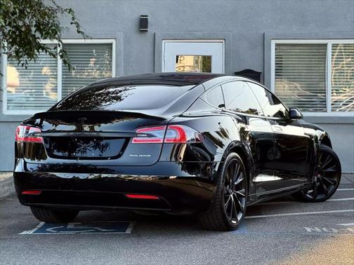 2021 Tesla Model S Long Range Plus