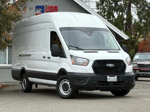 2022 Ford Transit-250 Base