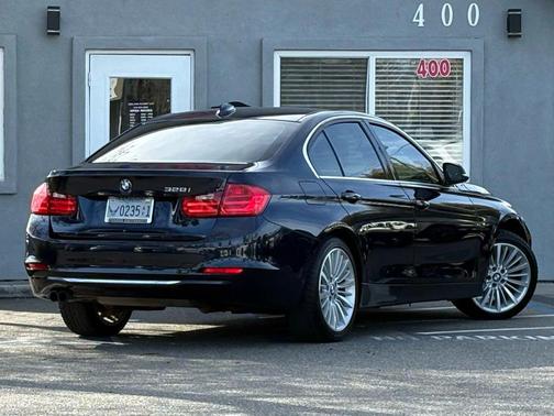 2012 BMW 328 328i Sedan 4D