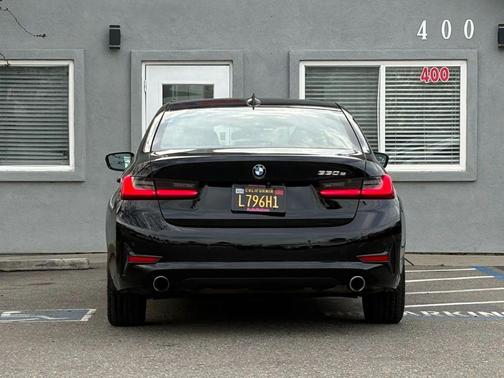 2021 BMW 330e 330e Sedan 4D