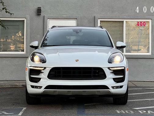 2018 Porsche Macan GTS