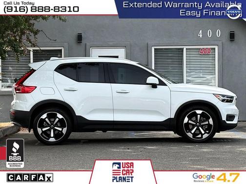 Ice White 2020 Volvo XC40 T5 Momentum