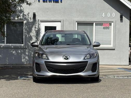 Liquid Silver Metallic 2010 Mazda Mazda3 i Touring