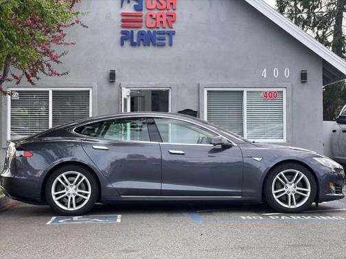 2015 Tesla Model S 85D