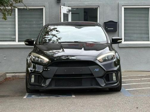 Shadow Black 2017 Ford Focus RS Base