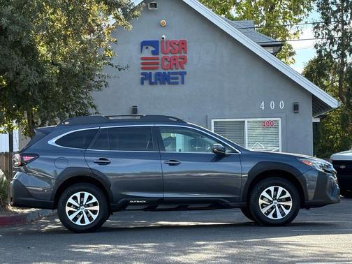 2024 Subaru Outback Premium