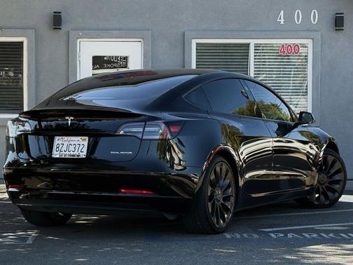 2022 Tesla Model 3 Performance