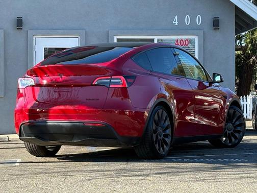 2023 Tesla Model Y Performance Dual Motor All-Wheel Drive
