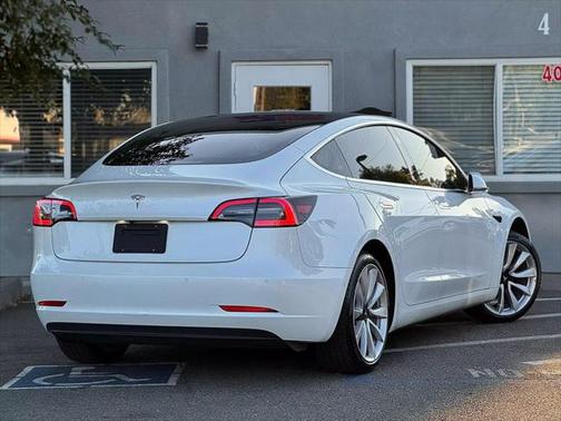 2020 Tesla Model 3 Standard Range