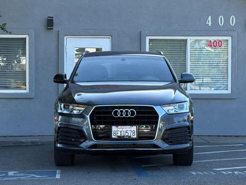 Daytona Gray Pearl Effect 2018 Audi Q3 2.0T Sport Premium