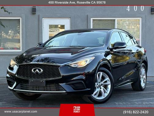 2018 INFINITI QX30 Luxury