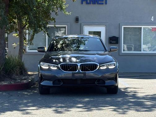 Mineral Gray Metallic 2021 BMW 330 xDrive