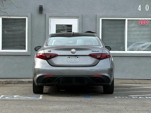 2020 Alfa Romeo Giulia Ti Sport