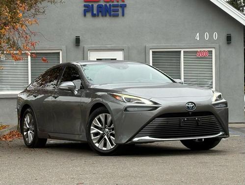2022 Toyota Mirai Base