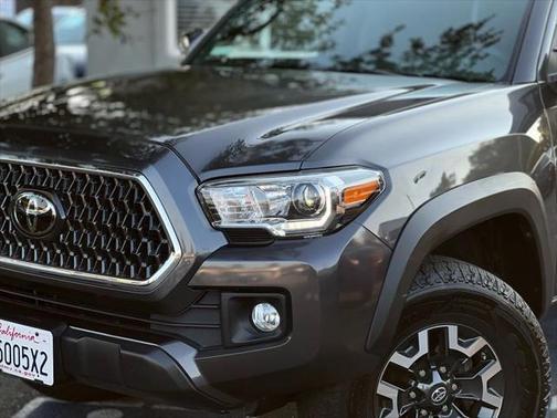 2018 Toyota Tacoma SR