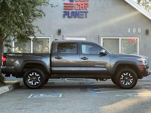 2018 Toyota Tacoma SR