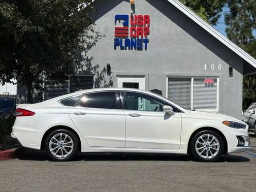 2019 Ford Fusion Energi Titanium