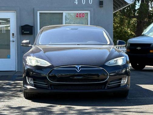 2013 Tesla Model S Performance