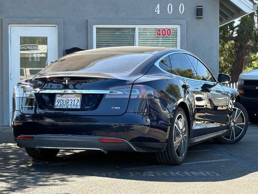 2013 Tesla Model S Performance