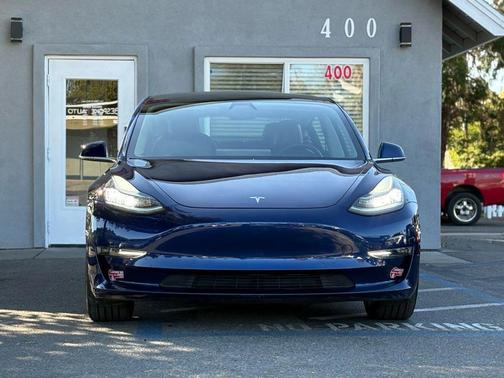 2018 Tesla Model 3 Mid Range
