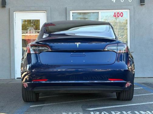 2018 Tesla Model 3 Mid Range