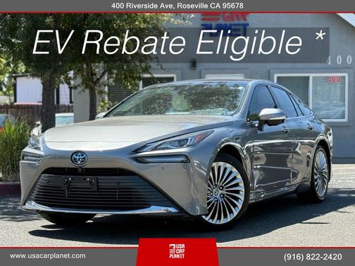 Heavy Metal 2022 Toyota Mirai Base