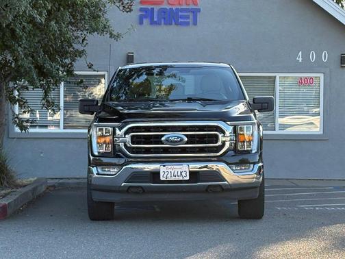 Gray 2022 Ford F-150 XLT