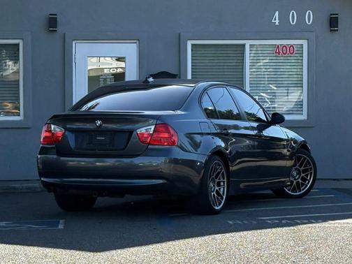 Gray 2006 BMW 325 325i Sedan 4D