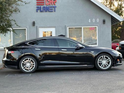 2015 Tesla Model S 70