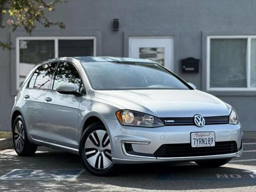 2016 Volkswagen e-Golf SE