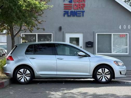 2016 Volkswagen e-Golf SE